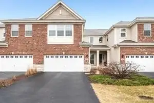 2812 Henley Lane, Naperville, IL 60540
