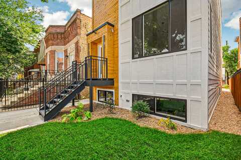 932 N Monticello Avenue, Chicago, IL 60651