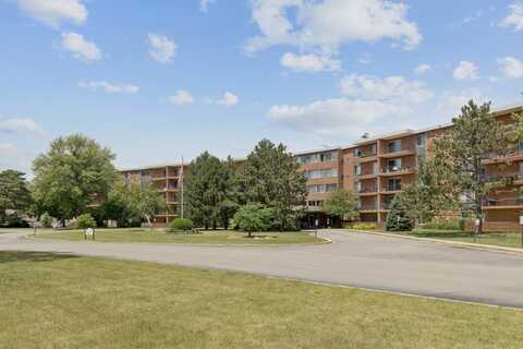 16 E Old Willow Road, Prospect Heights, IL 60070