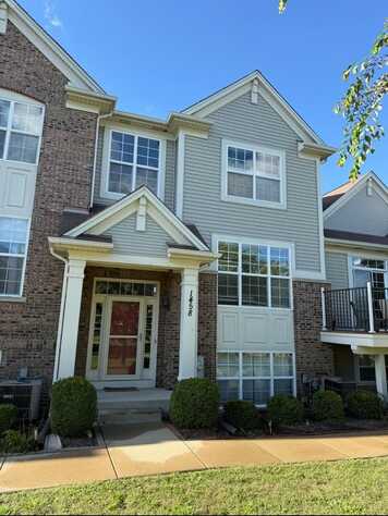 1458 Deer Pointe Drive, South Elgin, IL 60177