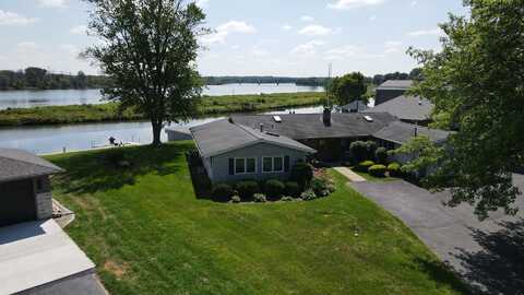 1310 Gregden Shores Drive, Sterling, IL 61081