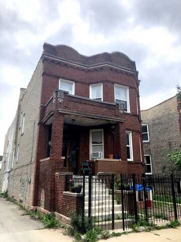 3715 W Belden Avenue, Chicago, IL 60647