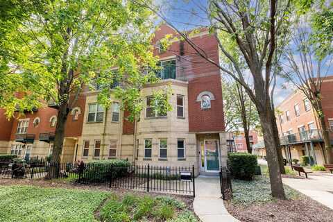 4530 S Woodlawn Avenue, Chicago, IL 60653