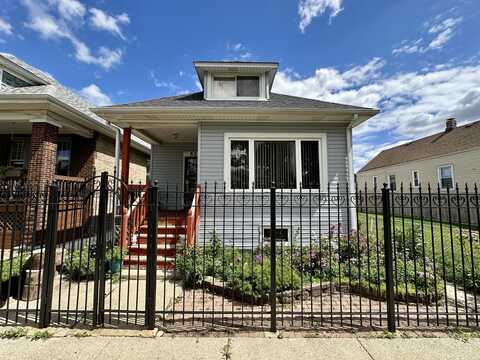 5235 S Washtenaw Avenue, Chicago, IL 60632