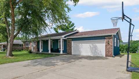 6 Harness Lane, Pesotum, IL 61863