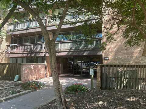 5500 Hillcrest Lane, Lisle, IL 60532