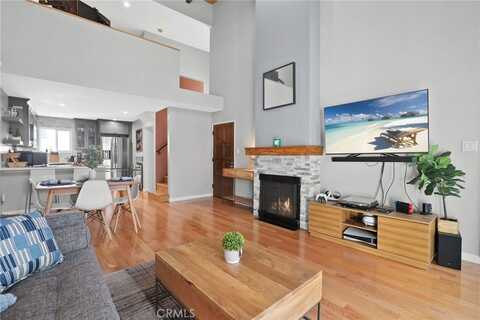 11954 Goshen Avenue, Los Angeles, CA 90049