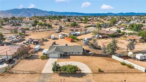 18465 Danbury Avenue, Hesperia, CA 92345