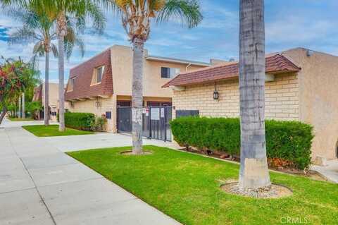 21607 Juan Avenue, Hawaiian Gardens, CA 90716
