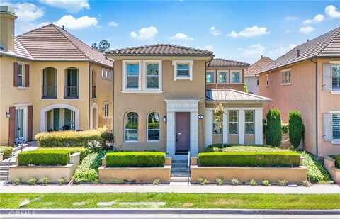 97 Twin Gables, Irvine, CA 92620