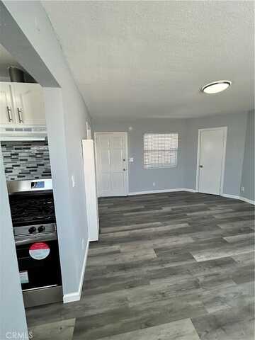 6517 Avalon Boulevard 1/2, Los Angeles, CA 90003