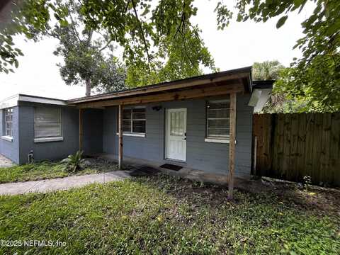 8608 2ND Avenue, Jacksonville, FL 32208