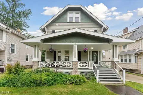 1240 Granger Avenue, Lakewood, OH 44107
