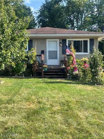 3702 Orchard Street, Mogadore, OH 44260