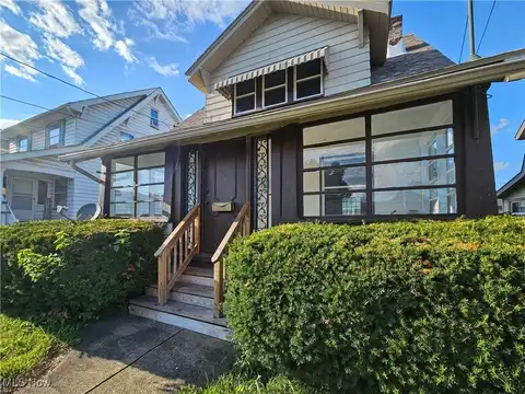 2606 Oakwood Avenue, Youngstown, OH 44509
