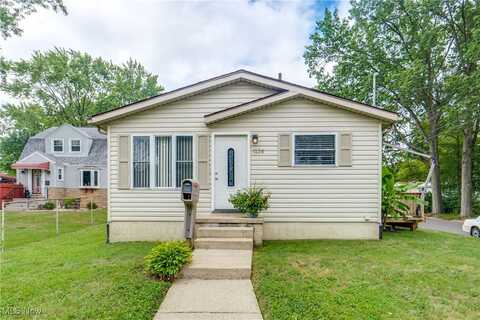 1236 E Archwood Avenue, Akron, OH 44306