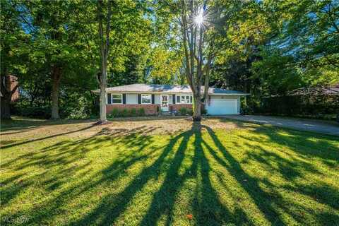 3141 Fair Oaks Drive, Norton, OH 44203