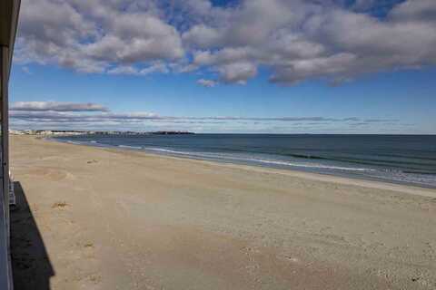 19 Atlantic Avenue, Hampton, NH 03842