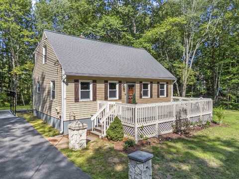 48 Ridlon Road, Berwick, ME 03901