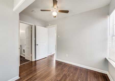 2725 Toronto Street, Fort Worth, TX 76103