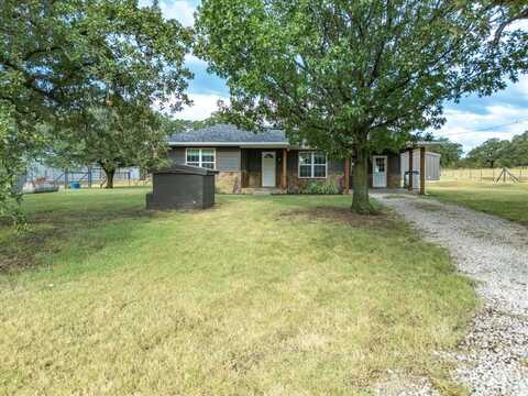 477 County Road 3525, Paradise, TX 76073