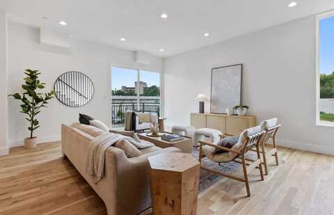 4330 Dickason Avenue, Dallas, TX 75219
