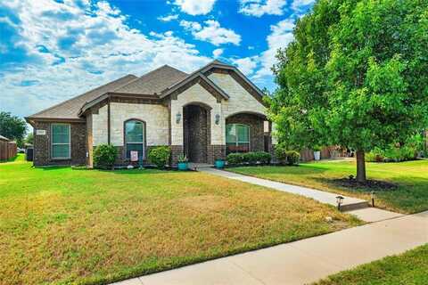 3055 Carlton Parkway, Waxahachie, TX 75165