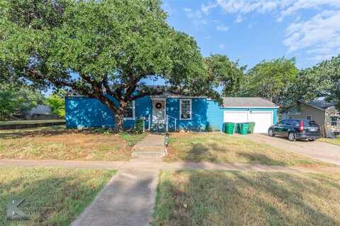 301 S Dixie Street, Eastland, TX 76448