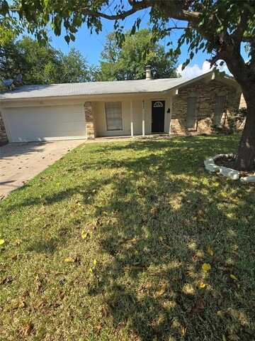 877 Lexington Drive, Lancaster, TX 75134