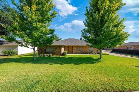 4458 Fiesta Street, Fort Worth, TX 76133