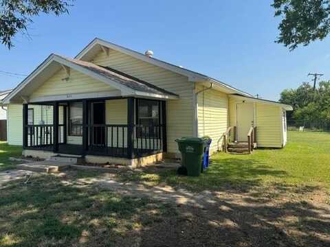 323 E Lloyd Street, Krum, TX 76249