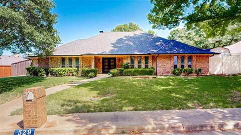 529 Arthurs Drive, DeSoto, TX 75115