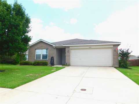 1404 Wenatchee Drive, Krum, TX 76249