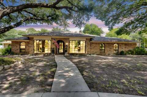 1908 Alexander Drive, Waxahachie, TX 75165