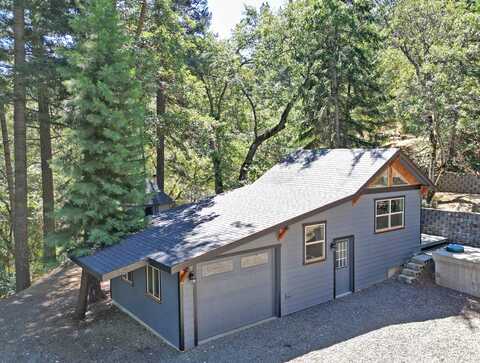 4712 Old Highway 99 S, Ashland, OR 97520