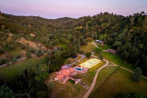 3851 Las Pilitas Road, Santa Margarita, CA 93453
