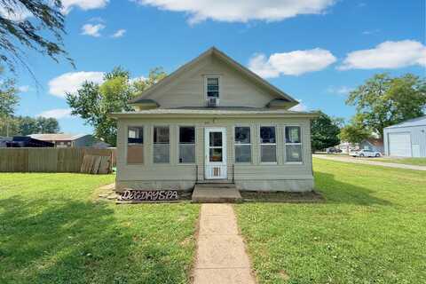 211 Indian Ave, Hastings, IA 51540
