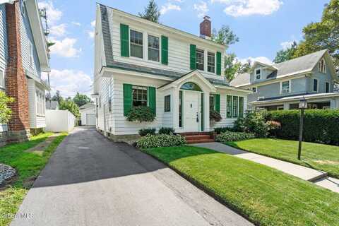 8 Irving Road, Scotia, NY 12302