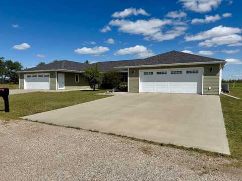 601 & 603 Badger St S, Wishek, ND 58495