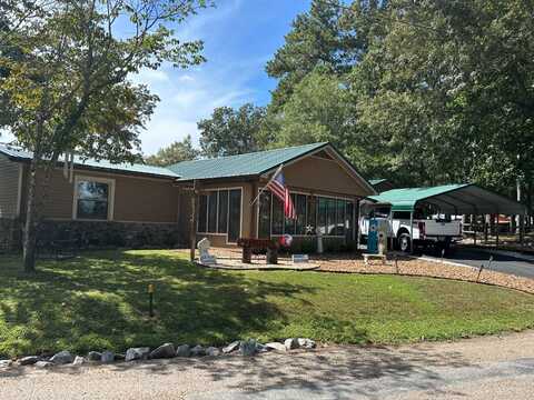 227 Duncan Dr, Springville, TN 38256