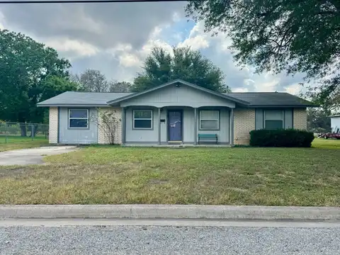 609 S. Terry, Cuero, TX 77954