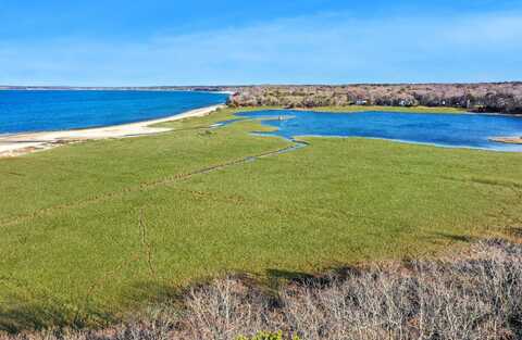 19 PETREL LN, Hampton Bays, NY 11946