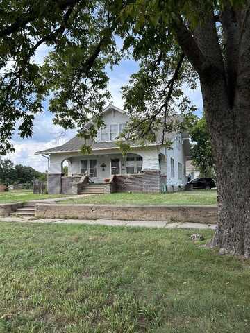 309 E. Lincoln St, Norton, KS 67654