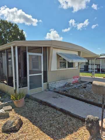 7406 Demure Ln, New Port Richey, FL 34653