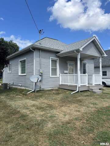 931 W Rich Street, Taylorville, IL 62568