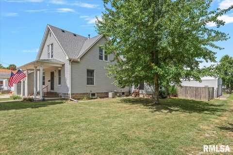 1017 E ASH Street, Taylorville, IL 62568