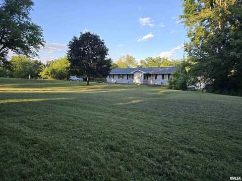 17902 RED SHALE HILL Road, Pekin, IL 61554