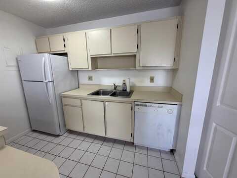645 Executive Center Dr, West Palm Beach, FL 33401