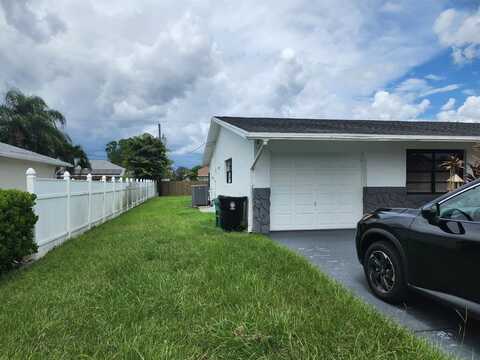 143 SW Grove Ave, Port Saint Lucie, FL 34983