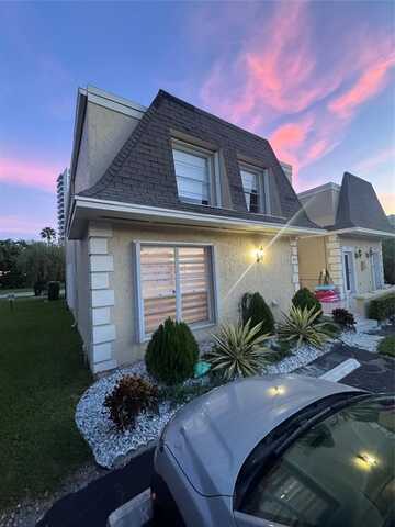 2222 NE 7th St, Hallandale Beach, FL 33009